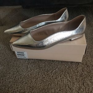 BCBGeneration flats